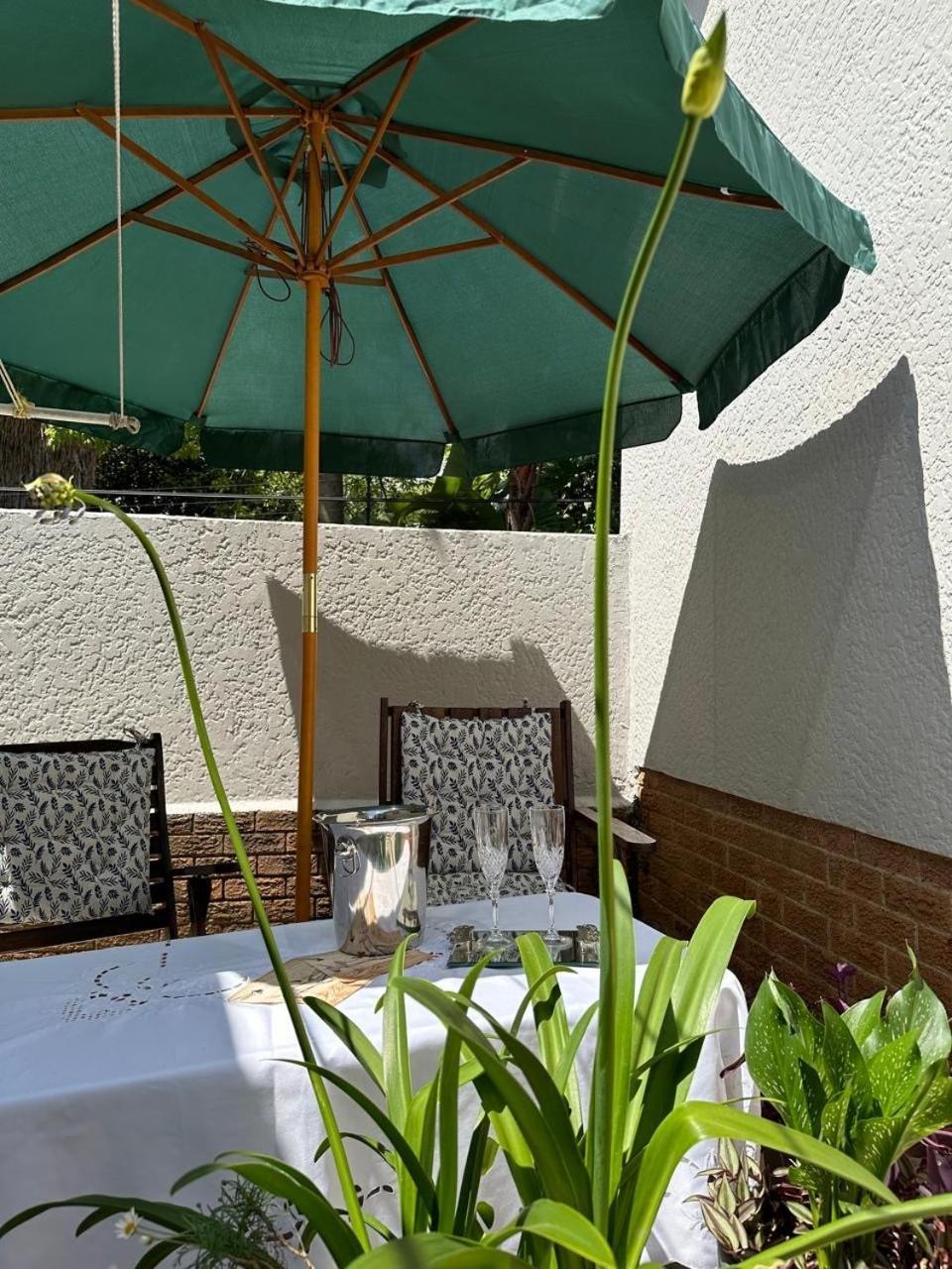 Bagley Terrace 136 Cottage Johannesburg Zewnętrze zdjęcie